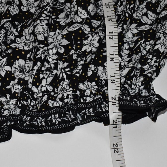 Max Studio Short Flutter Sleeve Floral Pullover Blouse Top Size XS - Picture 5 of 11